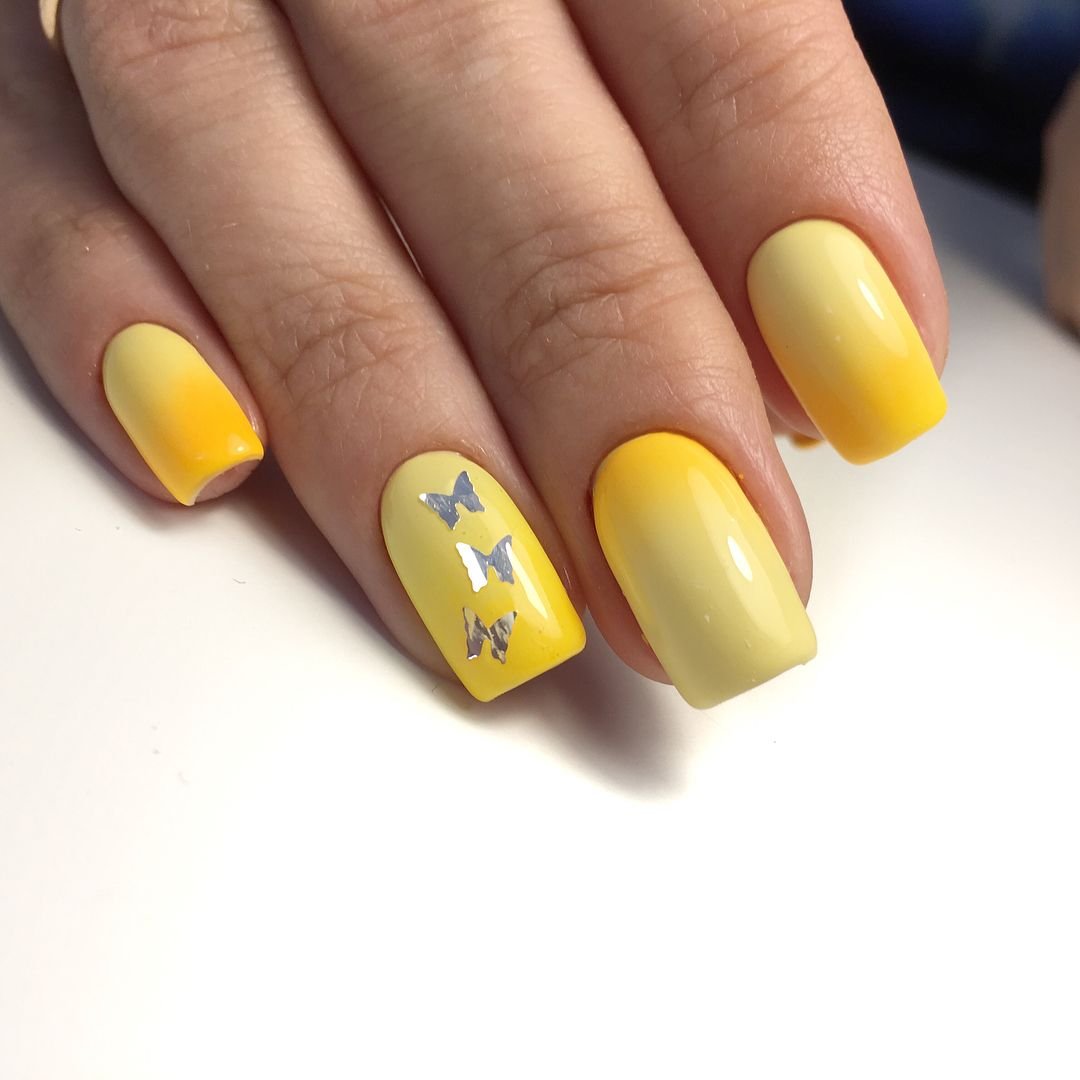 Желто белый маникюр на короткие ногти