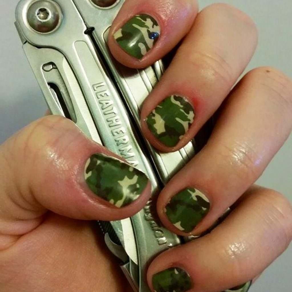 Nail designs army green ♥ Камуфляж дизайн ногтей: идеи модно
