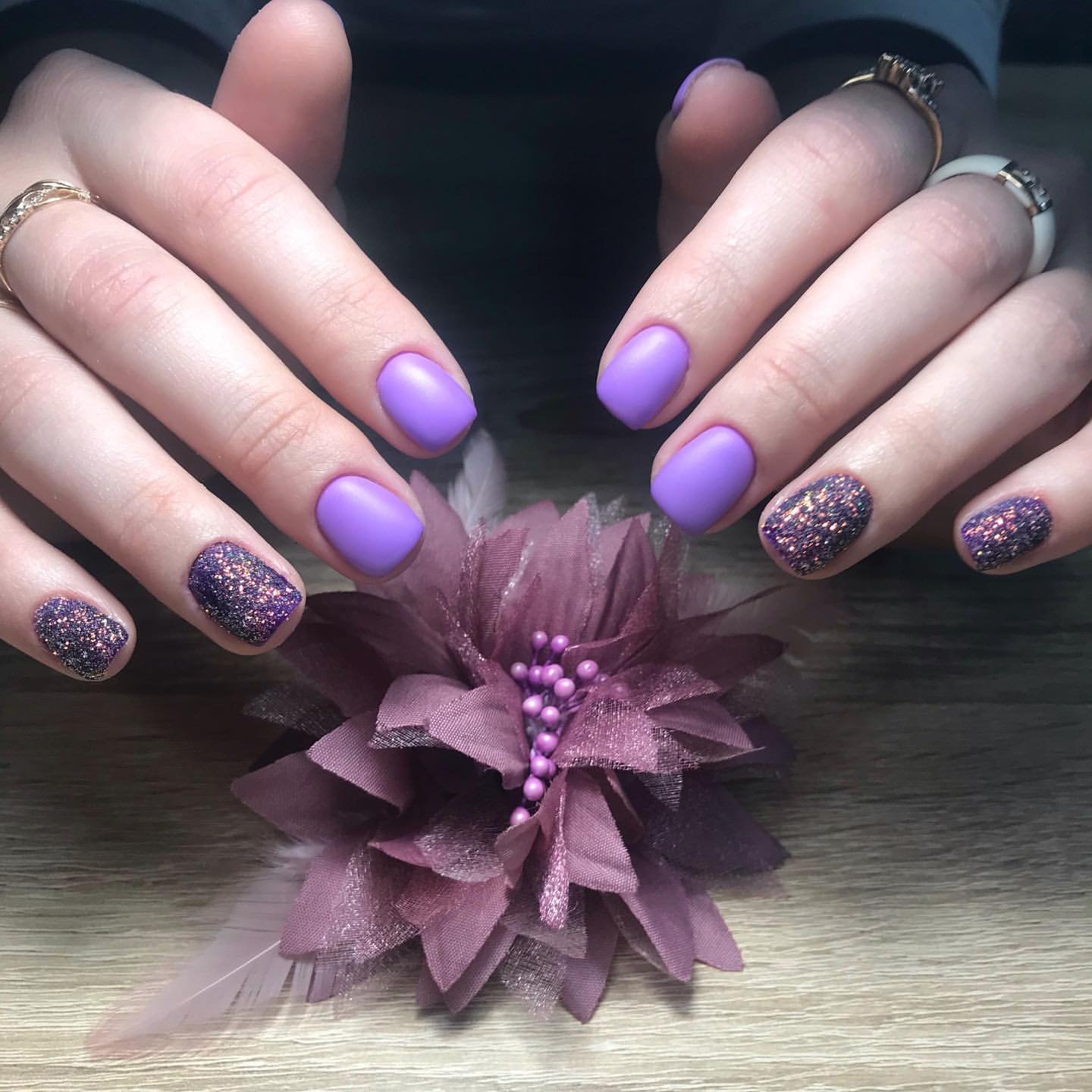 Пурпурные ногти