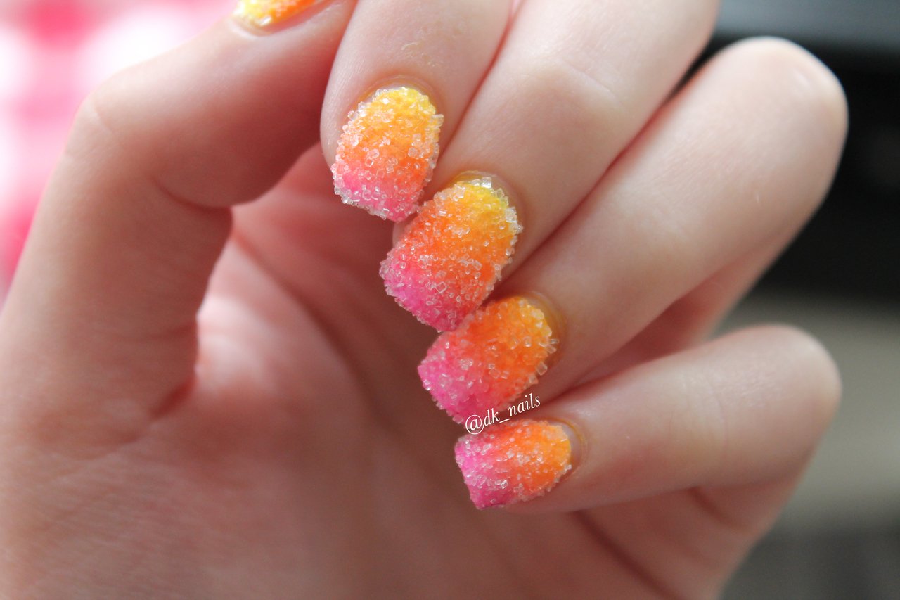 Оранжевые блестящие ногти