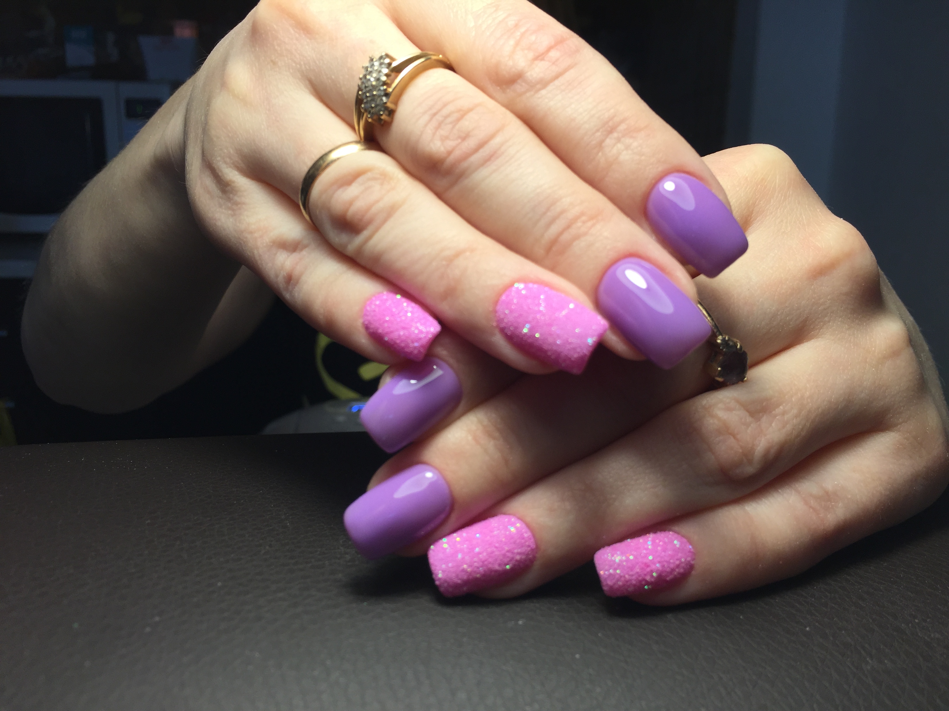 Ногти фиолетовые с розовым