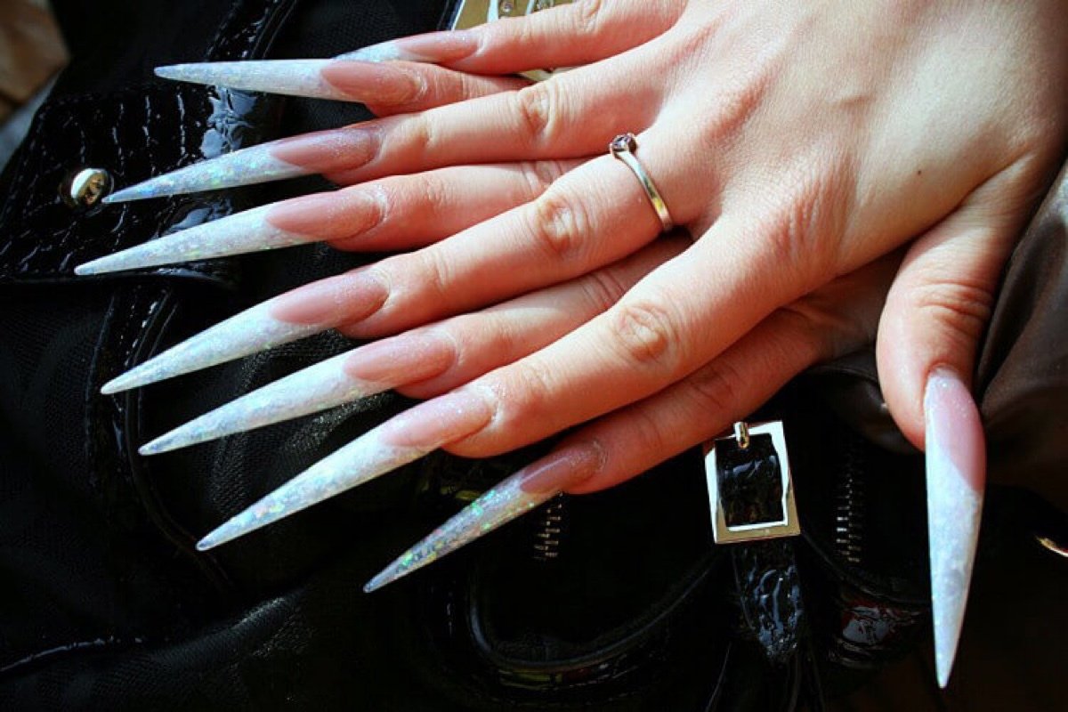 длинные ногти женщин фото