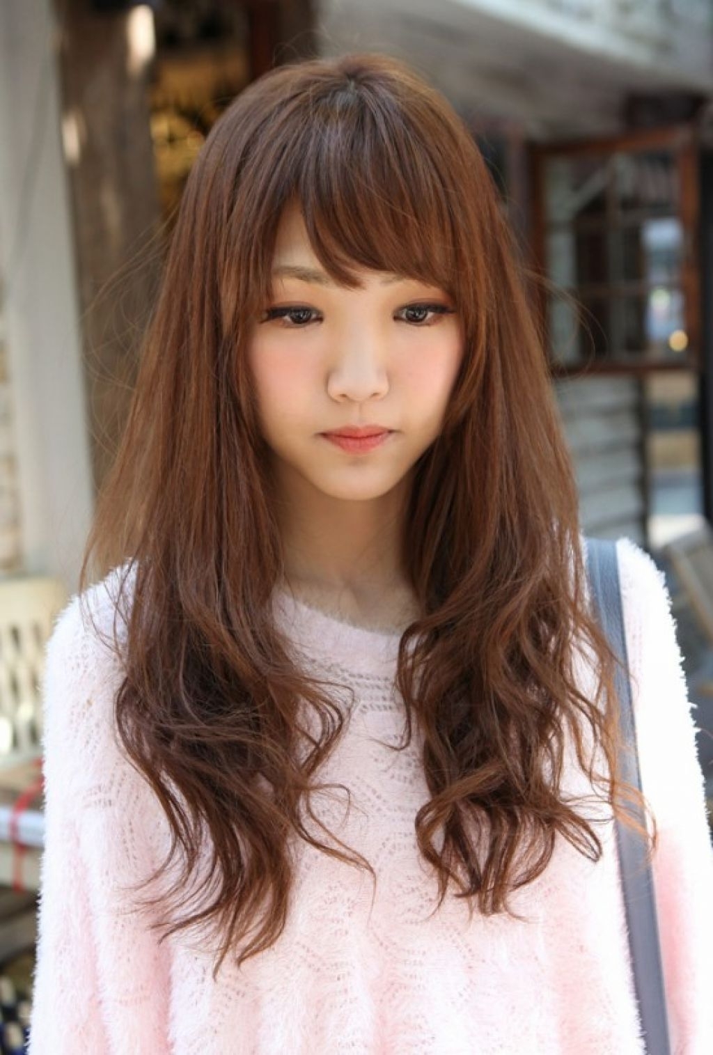 Korean long hair girl with photo