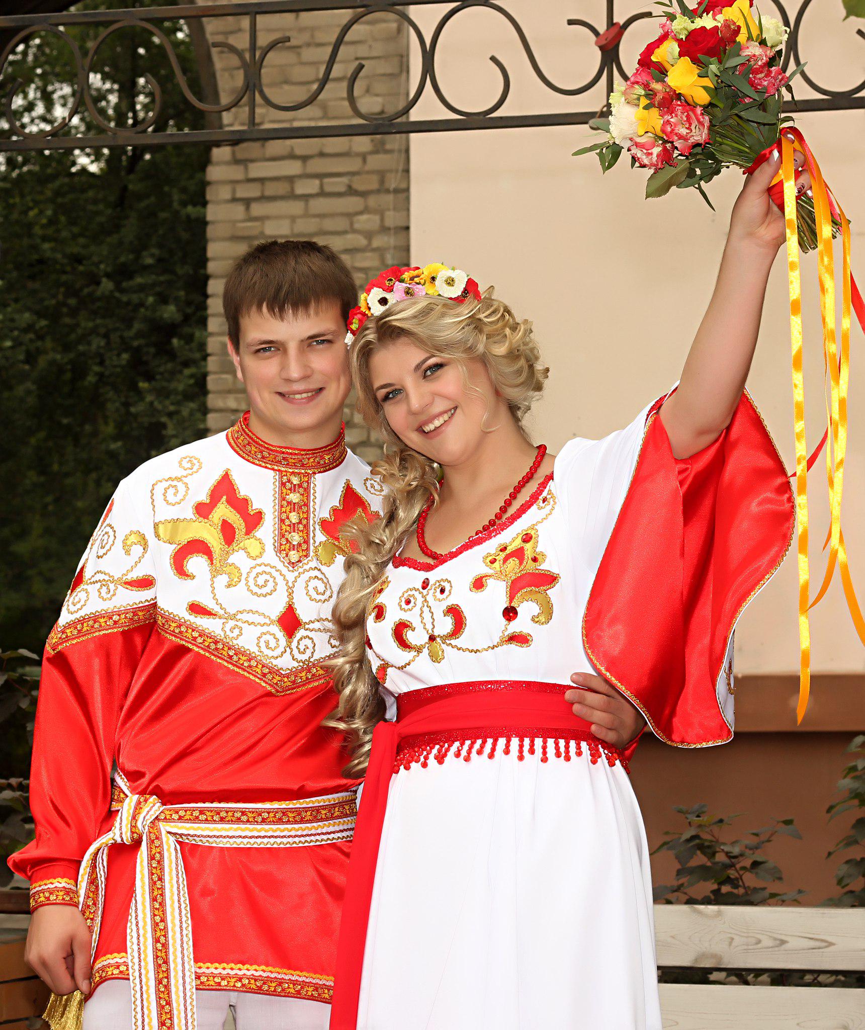 Свадебные костюмы в русско народном стиле