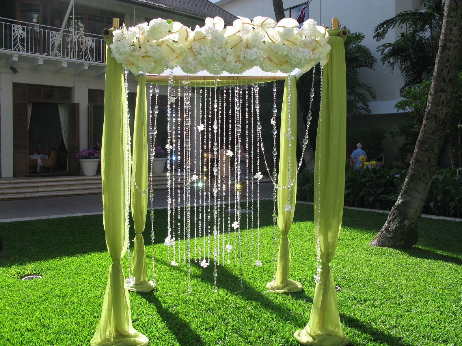 Декор свадебной арки