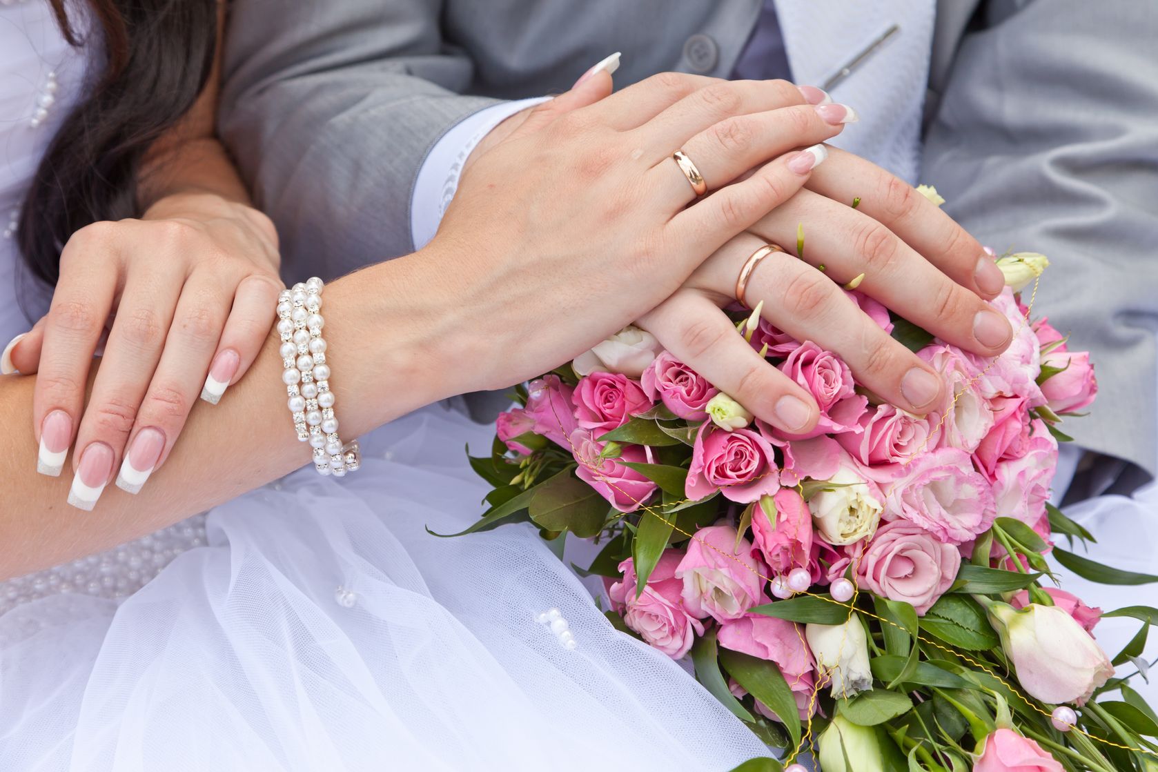 Свадьба руки кольца