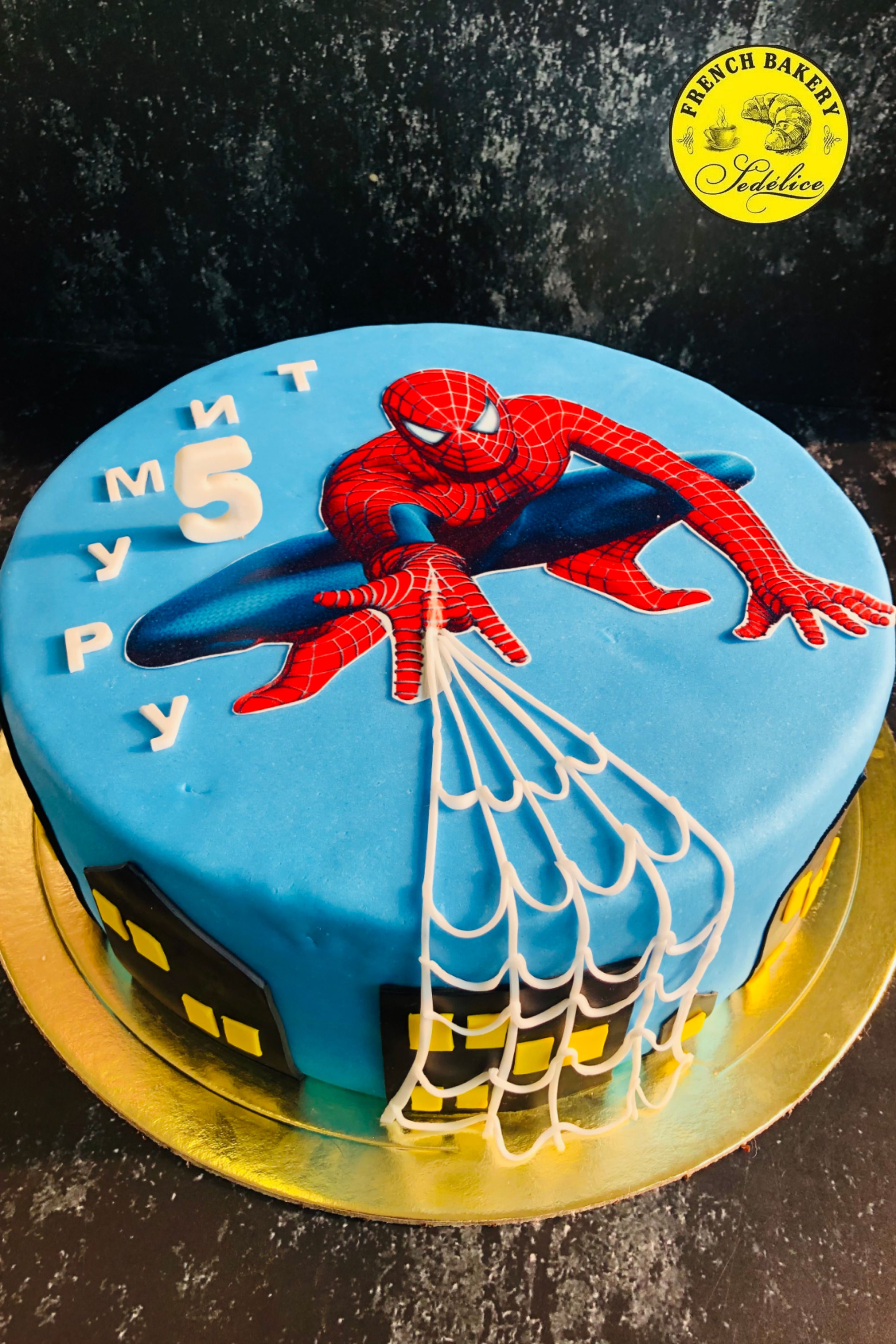 Человек паук Спайдермен торт