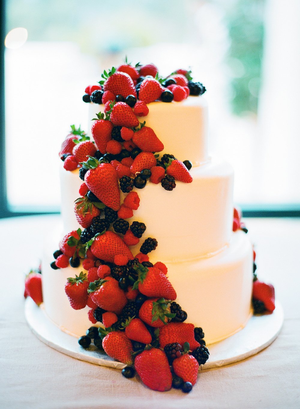 Фруктовый свадебный торт
