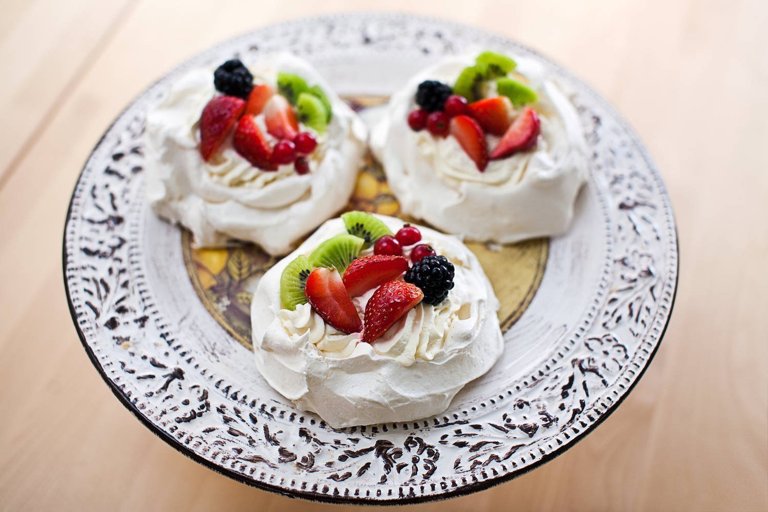 Павлова десерт рецепт с фото пошагово в домашних