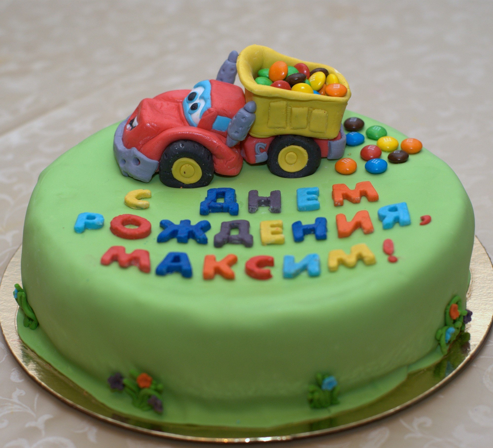 Детский торт с машинками