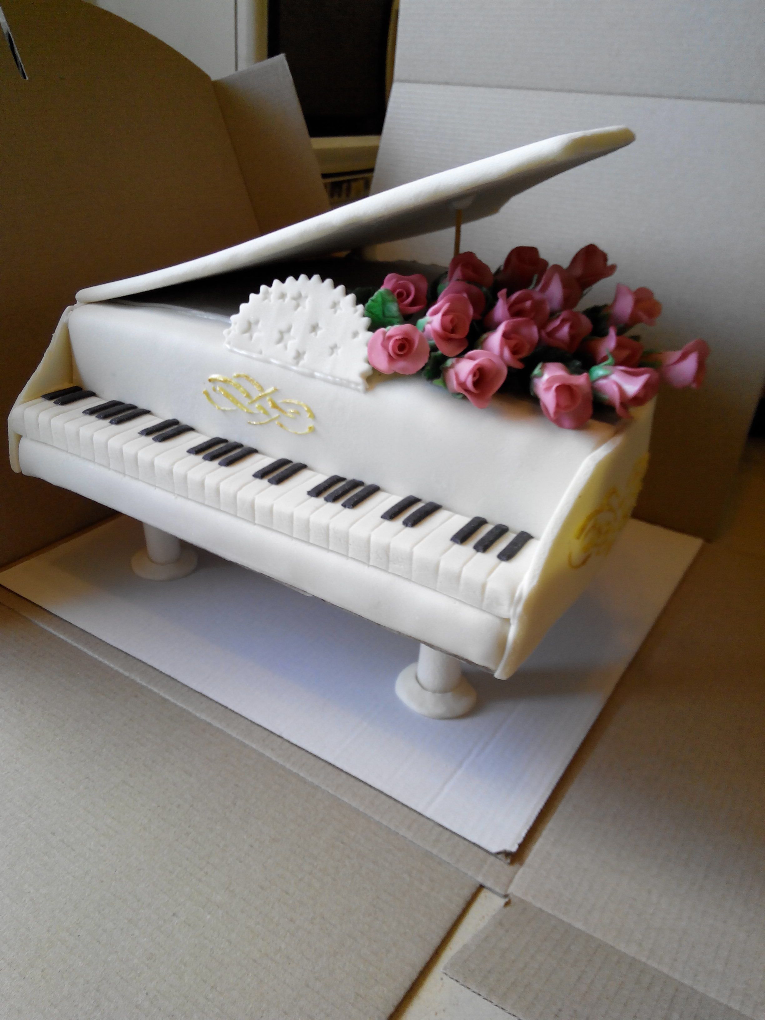 Торт Пианино