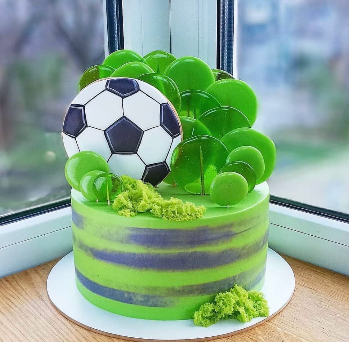 Торт футбольный мяч крем чиз.