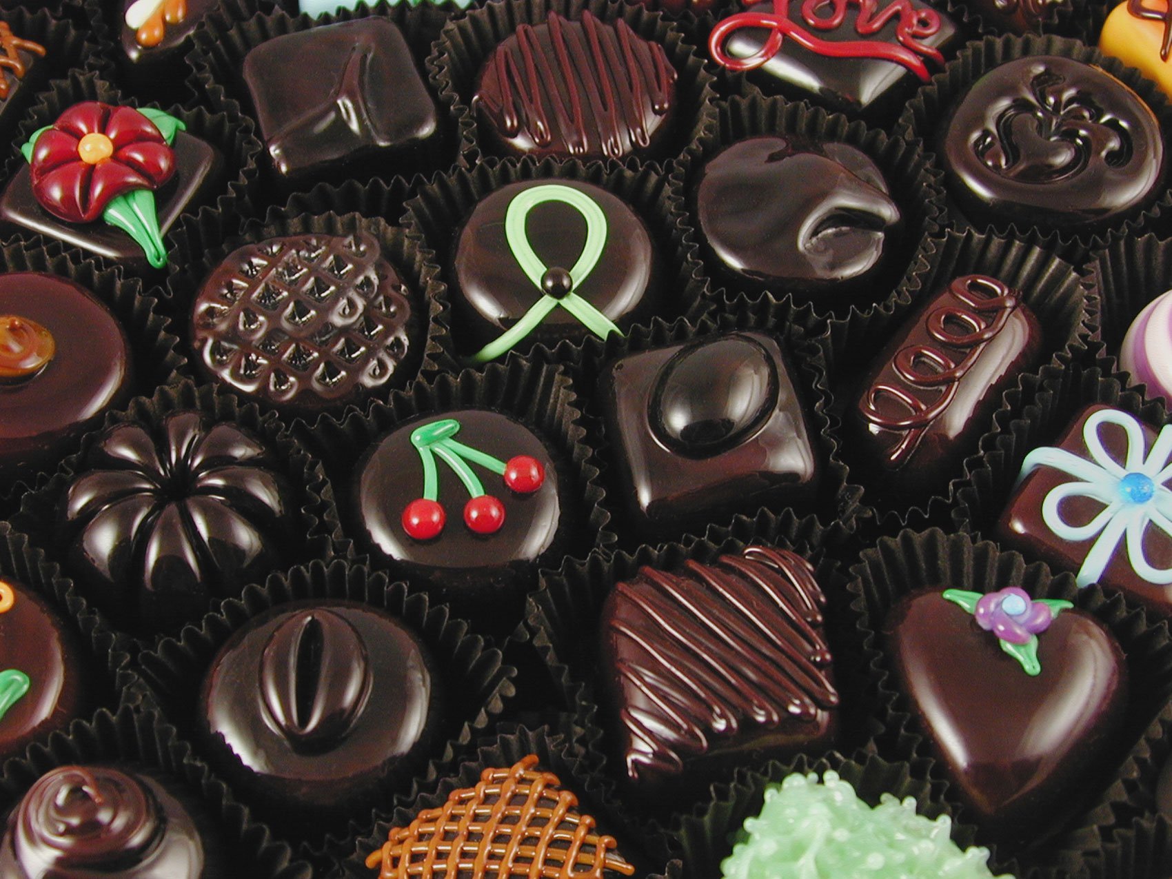 Украшение шоколадных конфет