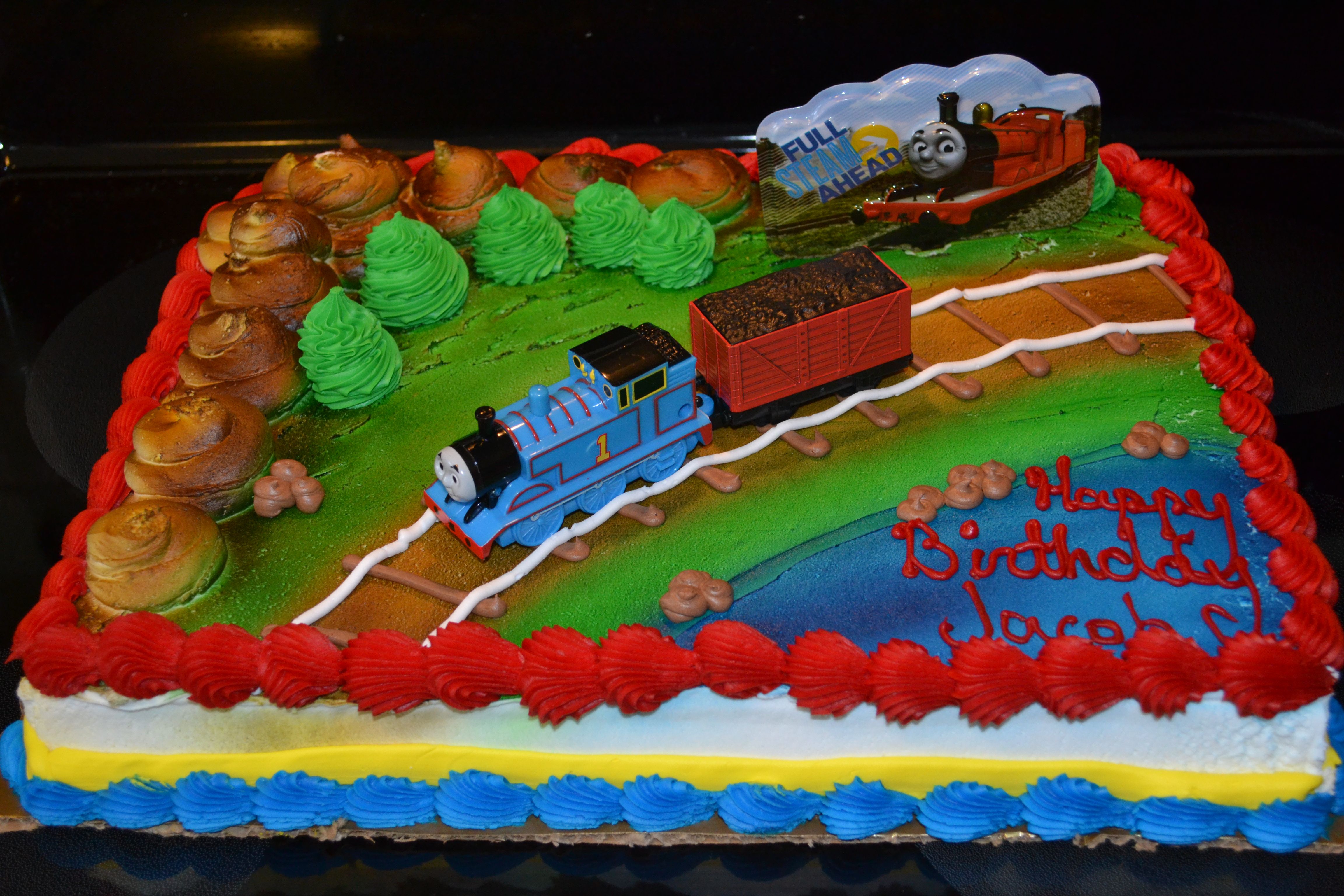Торт с железной дорогой и поездом