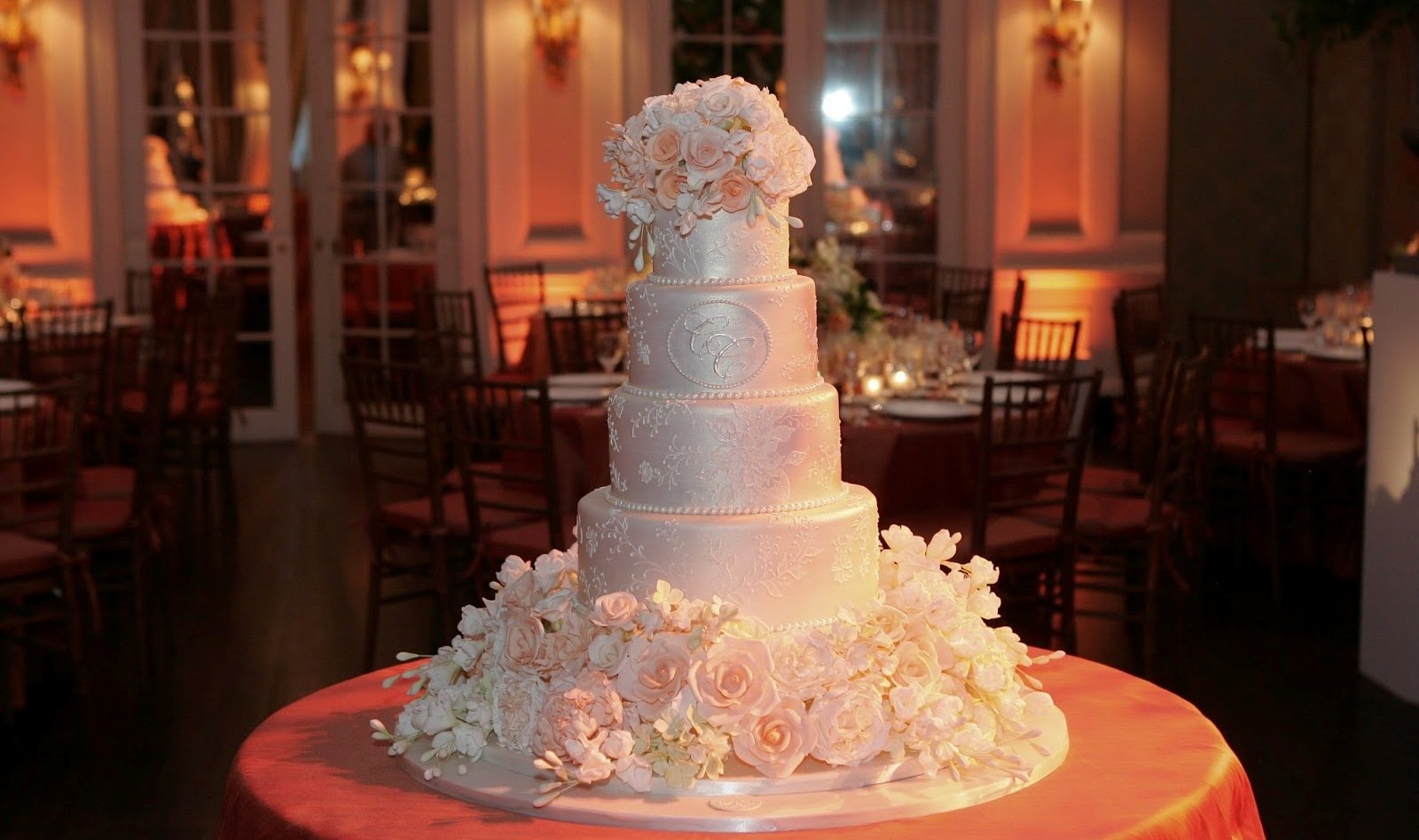 Дизайнерский торт на свадьбу