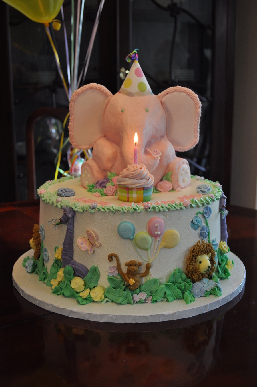 Детский торт со Слоником