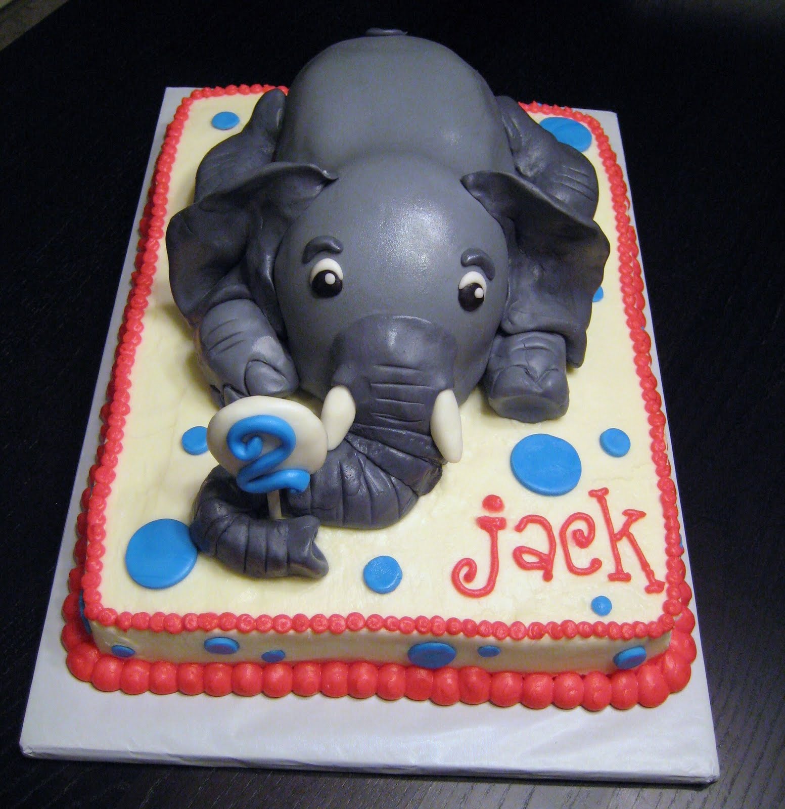 Торт со слоненком