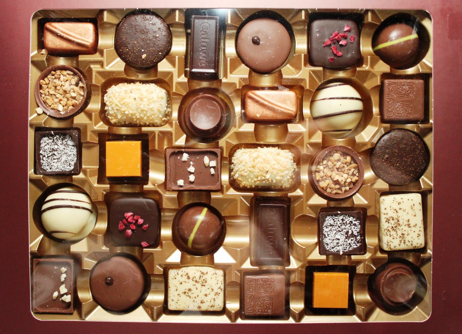 Бельгийские шоколадные конфеты коробка