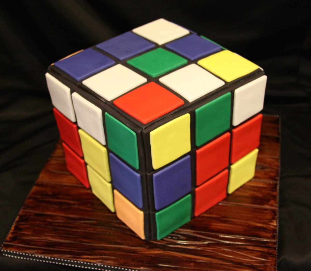 Кубик рубик из пластилина