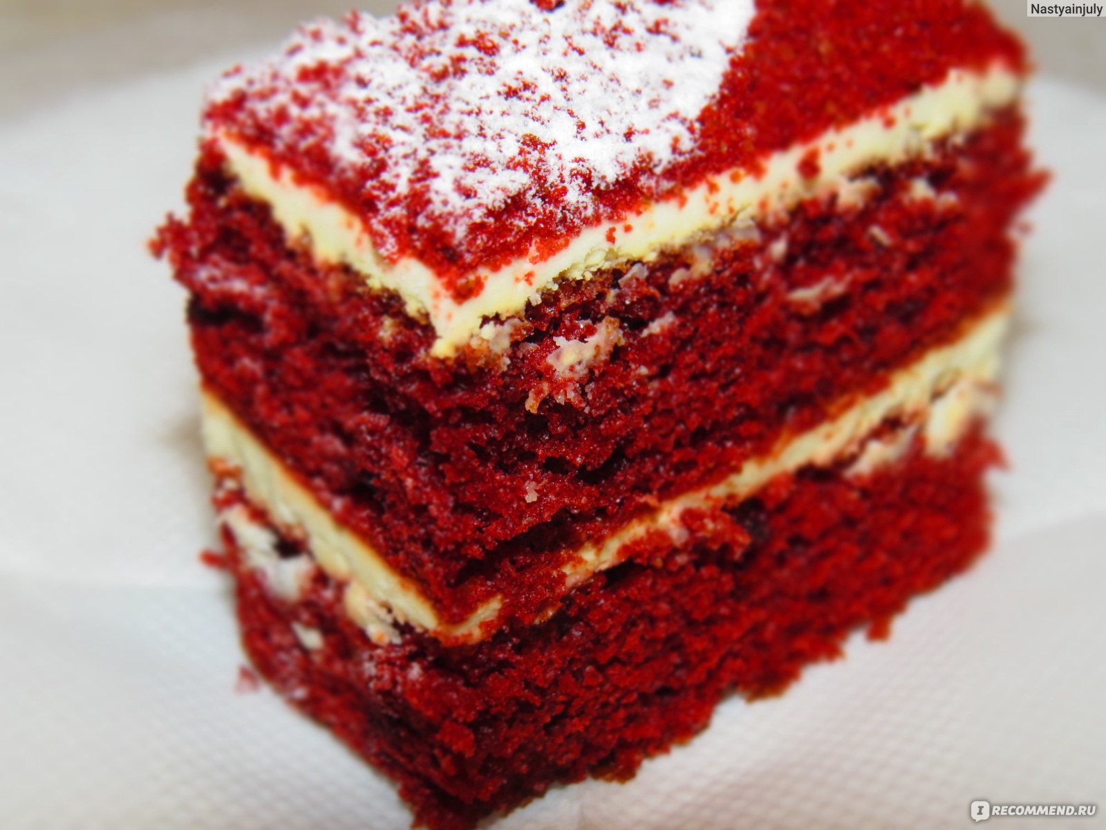 Торт Leberge бисквитный красный бархат со сливочным кремом