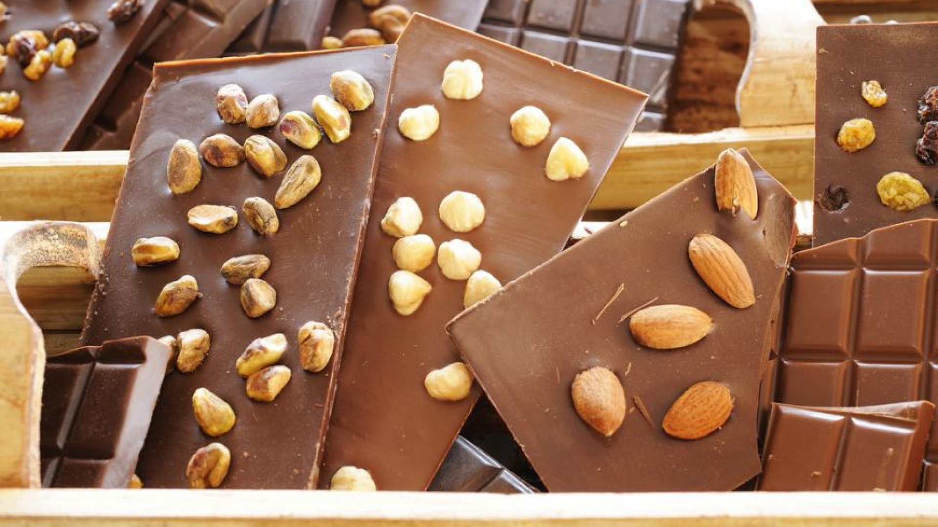 Орешки в шоколаде производитель