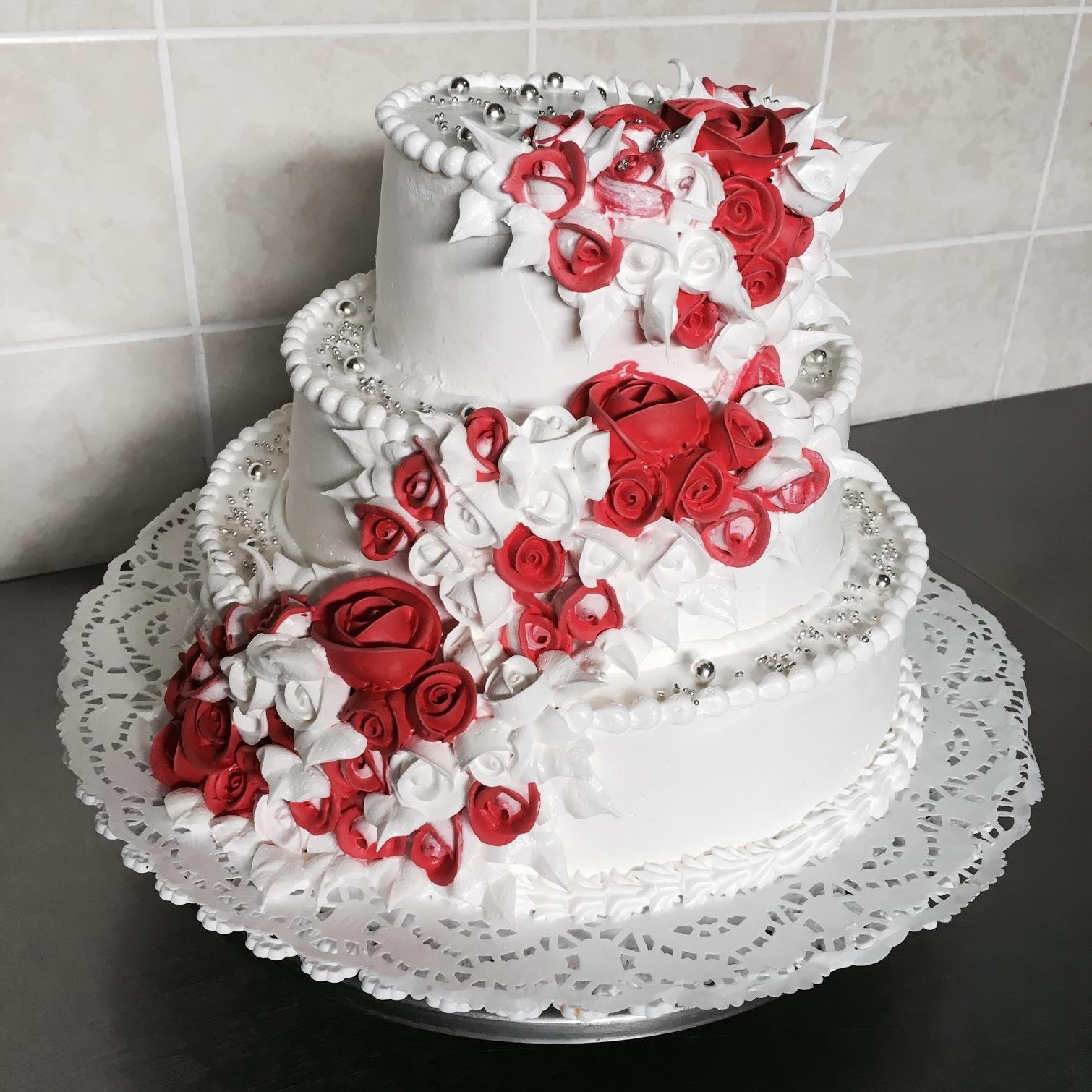 Свадебный торт ярусный