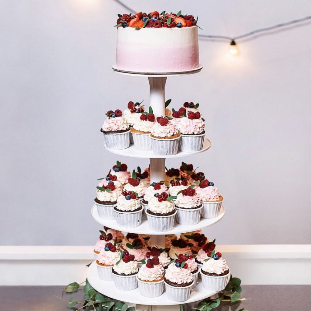 столик для подачи торта на свадьбу