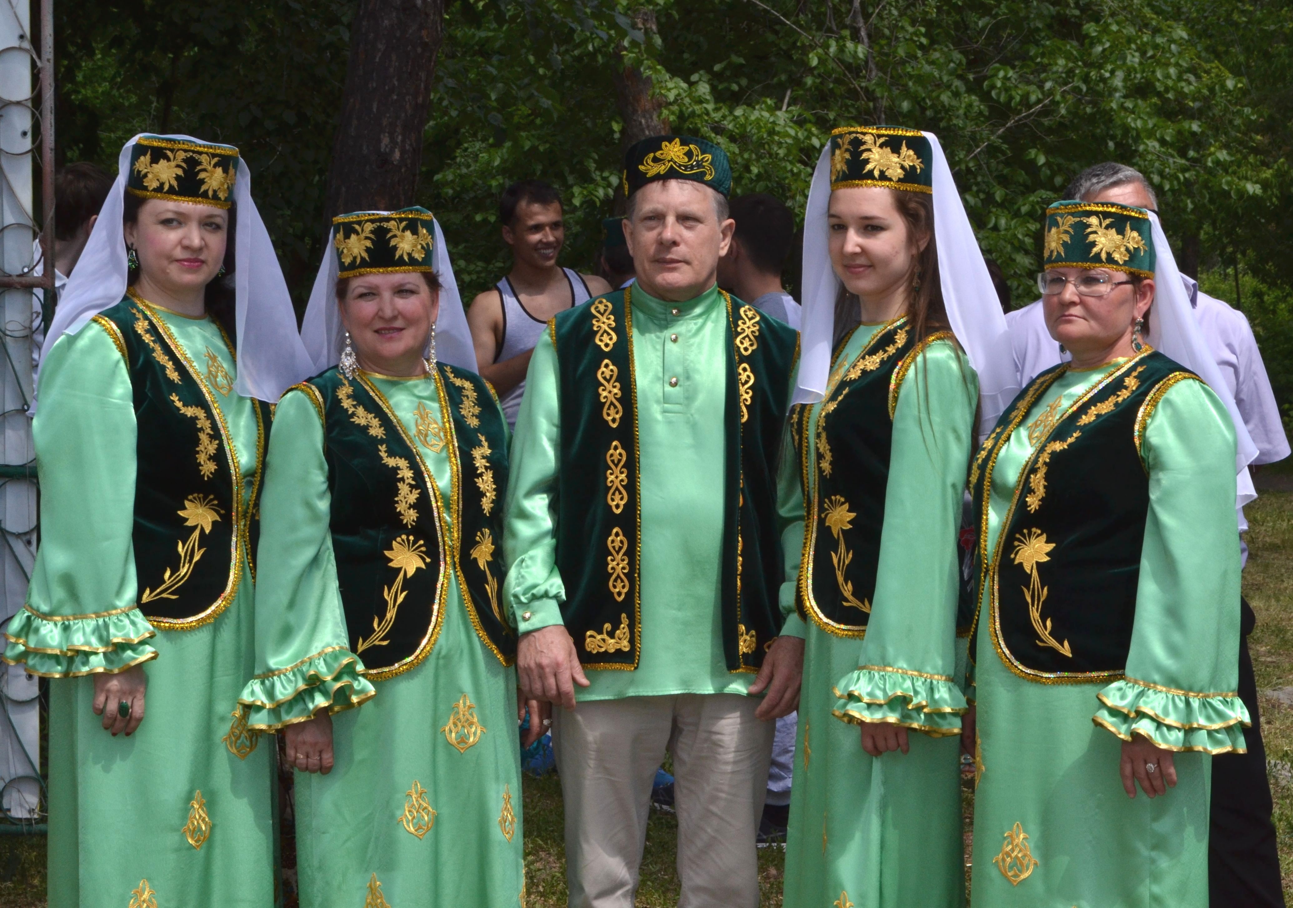 Татары национальные костюмы Сабантуй