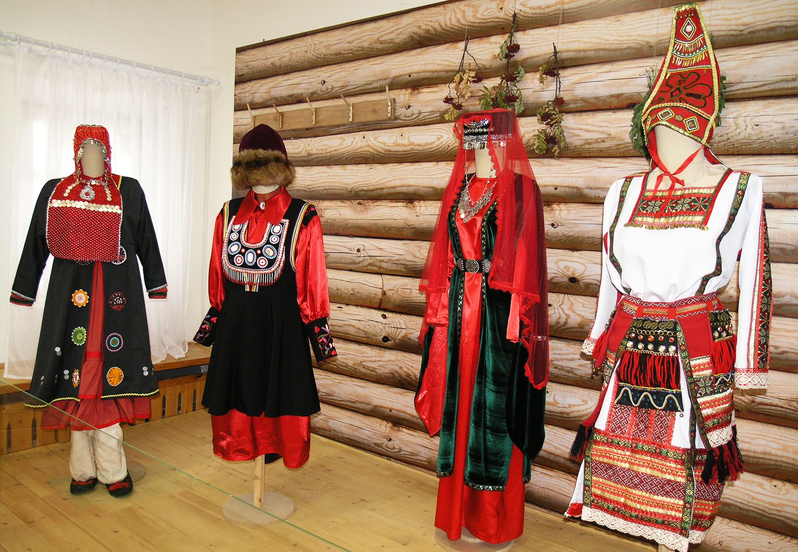 Музей народных костюмов Великий Устюг