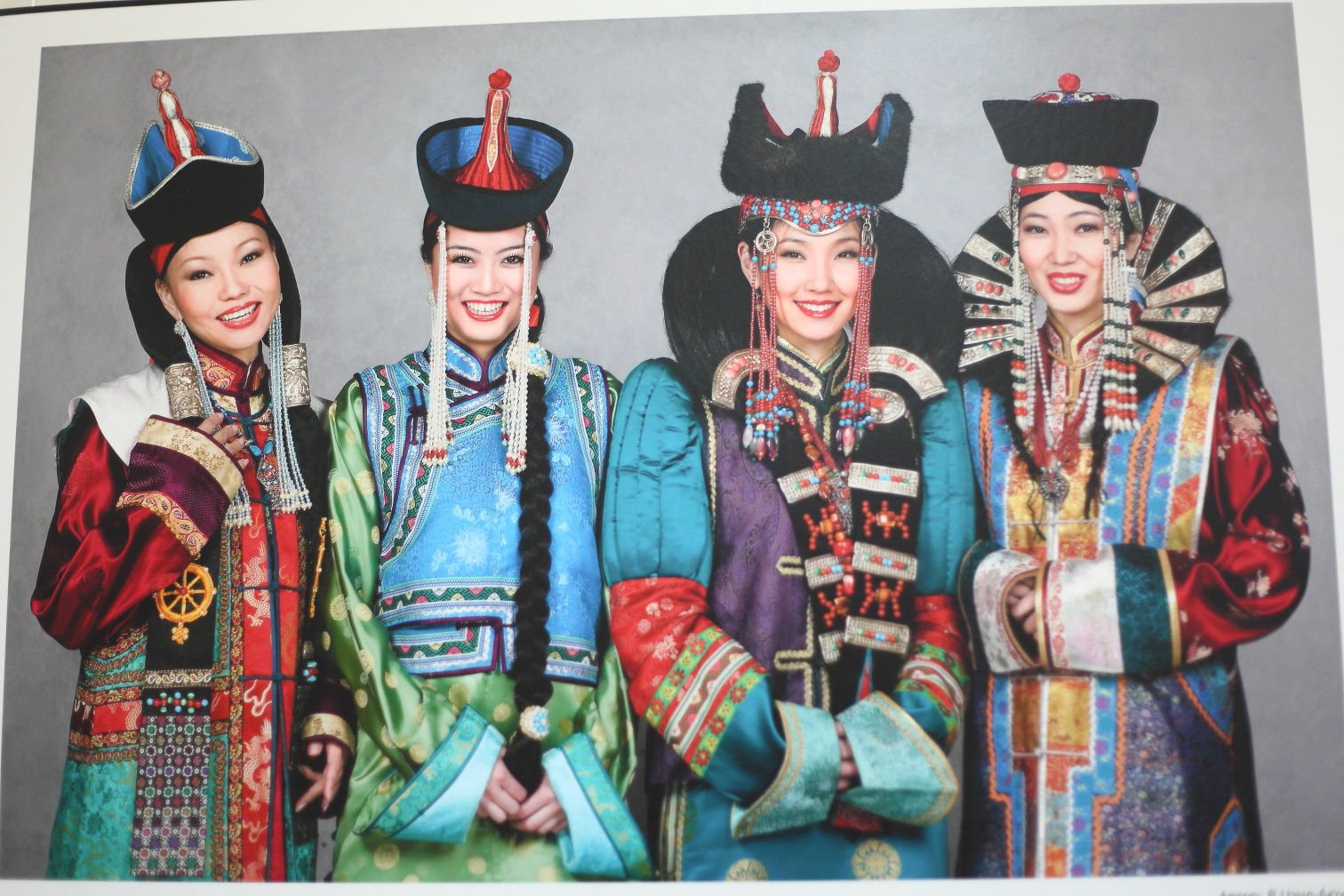 Национальная одежда монгольцев