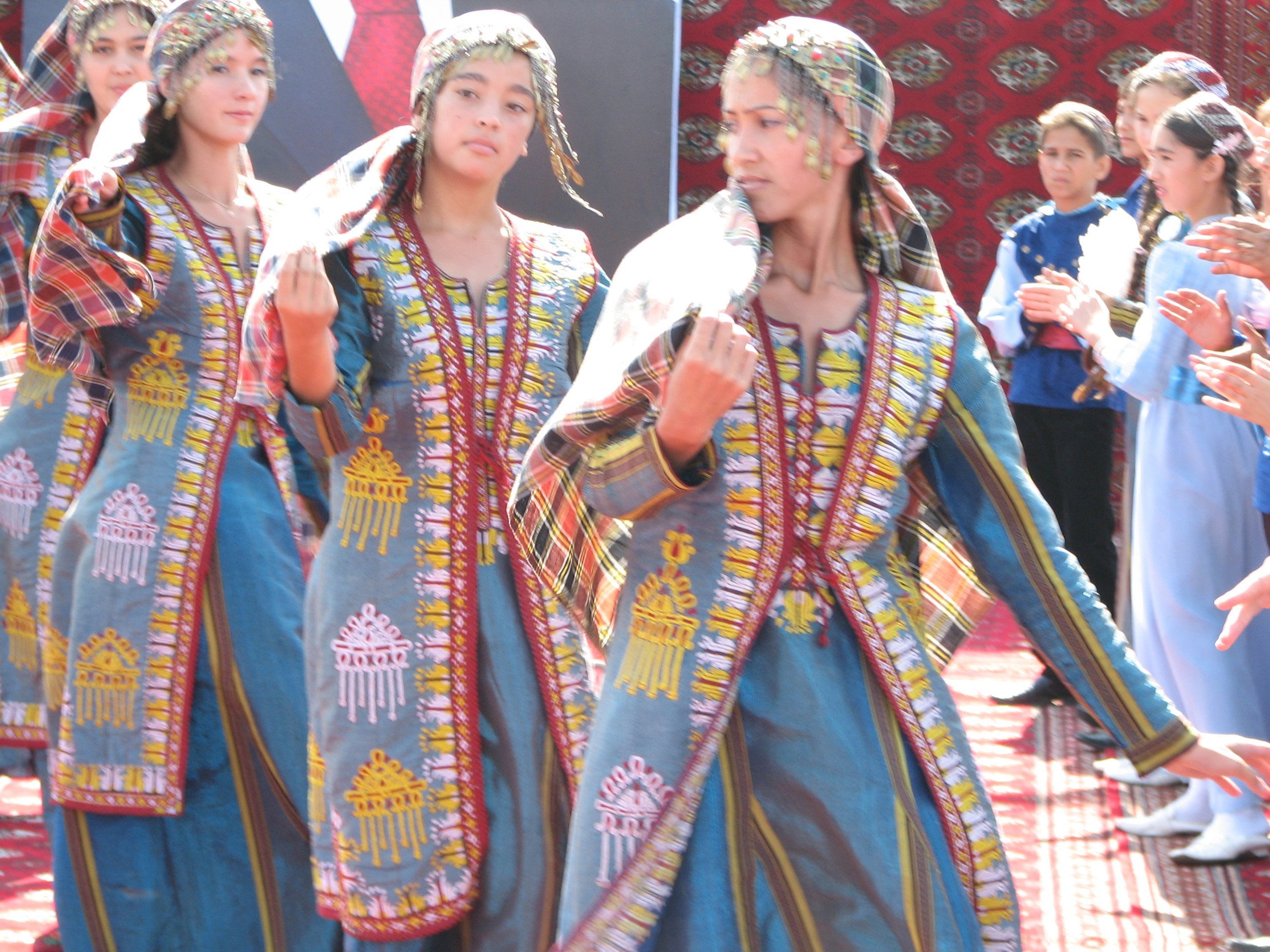 Национальная одежда Туркмении гупба