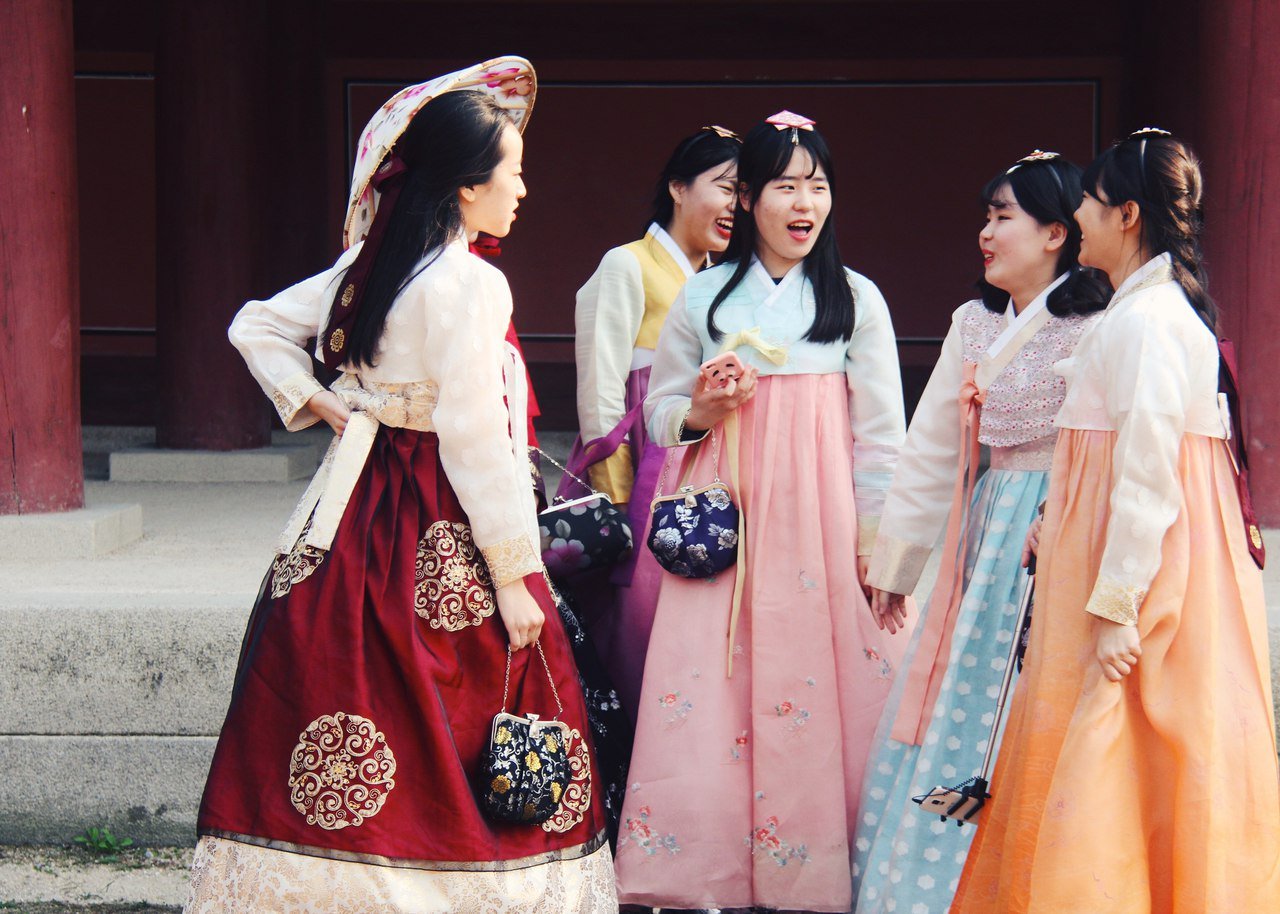 Ханбок традиционный корейский национальный костюм