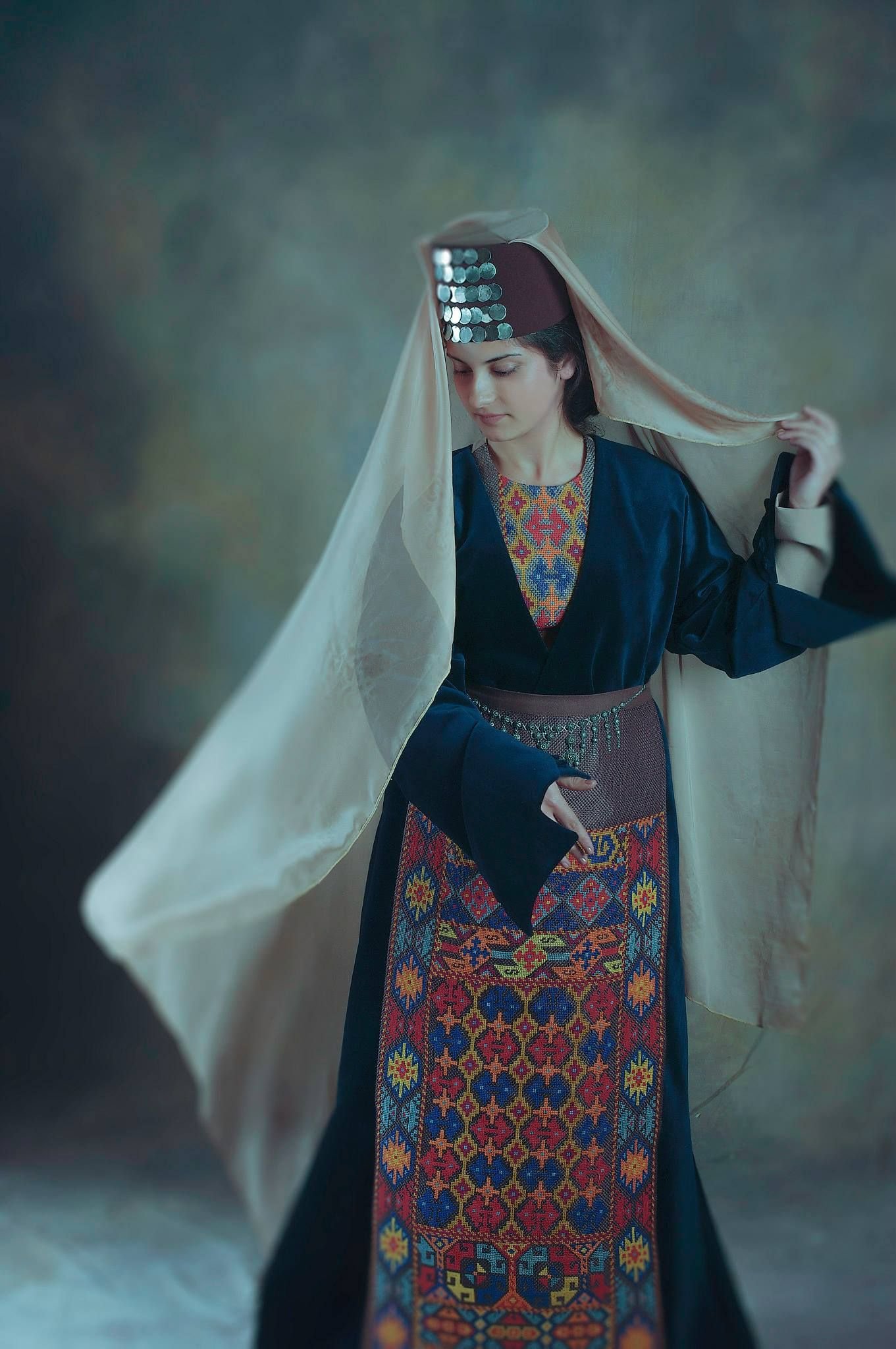 Армянский Тараз женский национальный