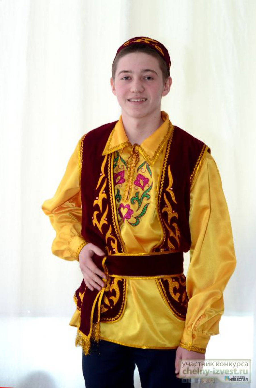 Мальчик в татарской национальной одежде