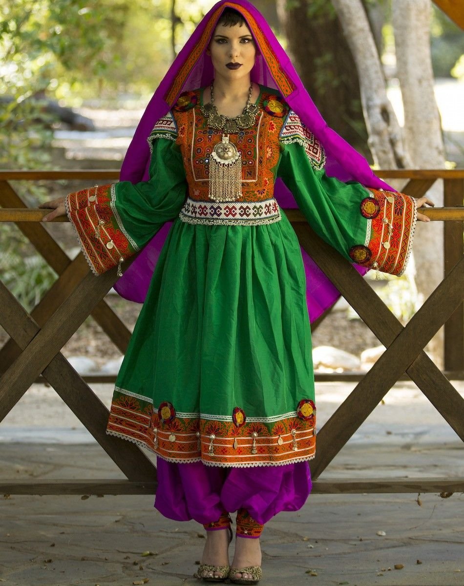 Иранский нац костюм