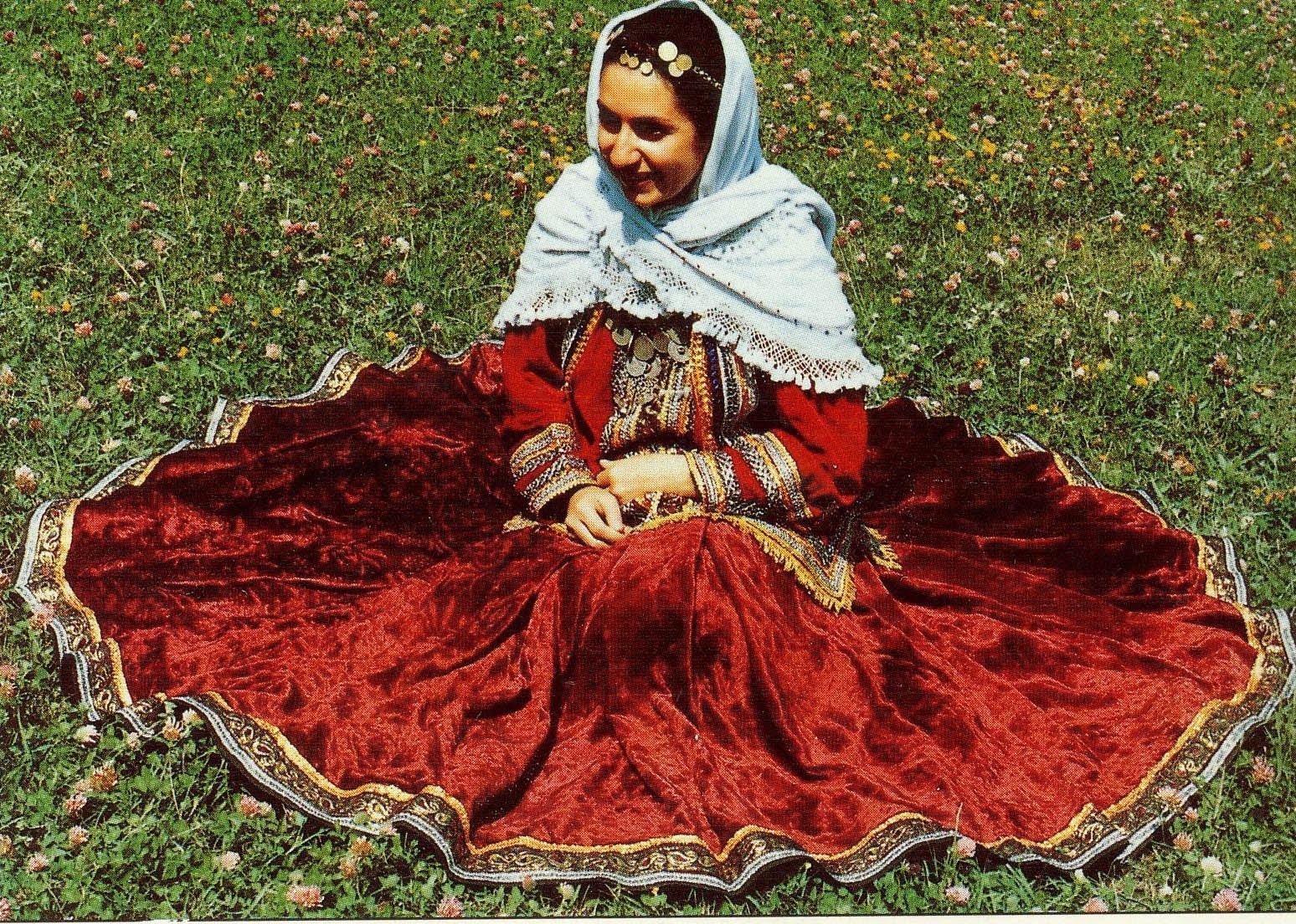 Национальный костюм Ирана