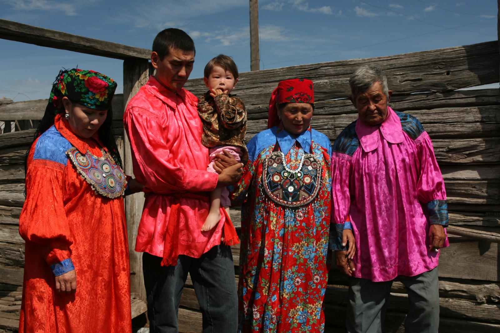 Национальные костюмы народов хакасов