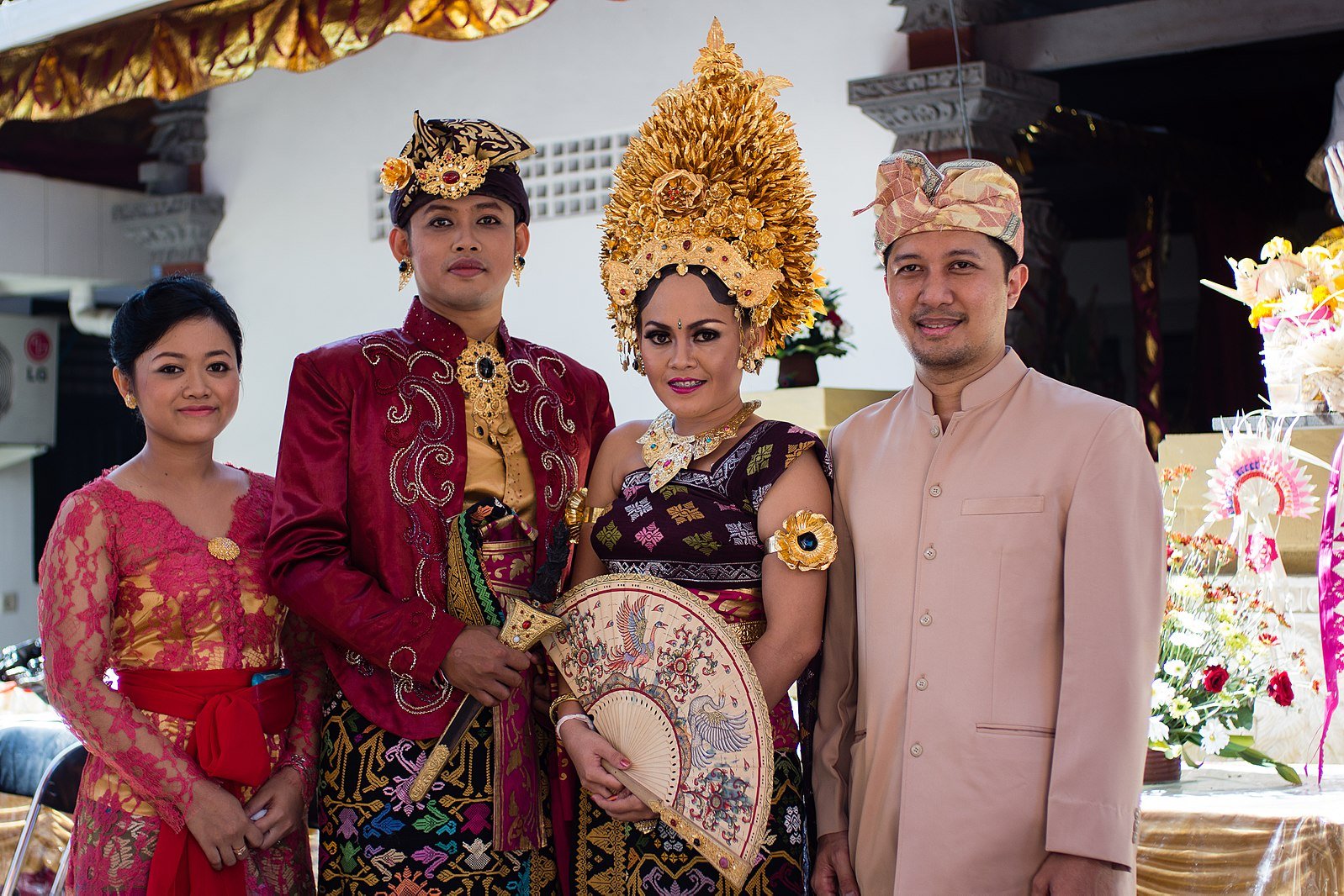 Национальный костюм балийцев