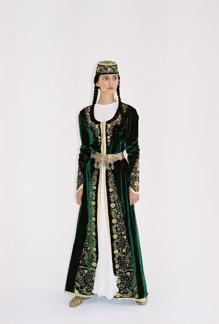 Национальный костюм крымских Татаров
