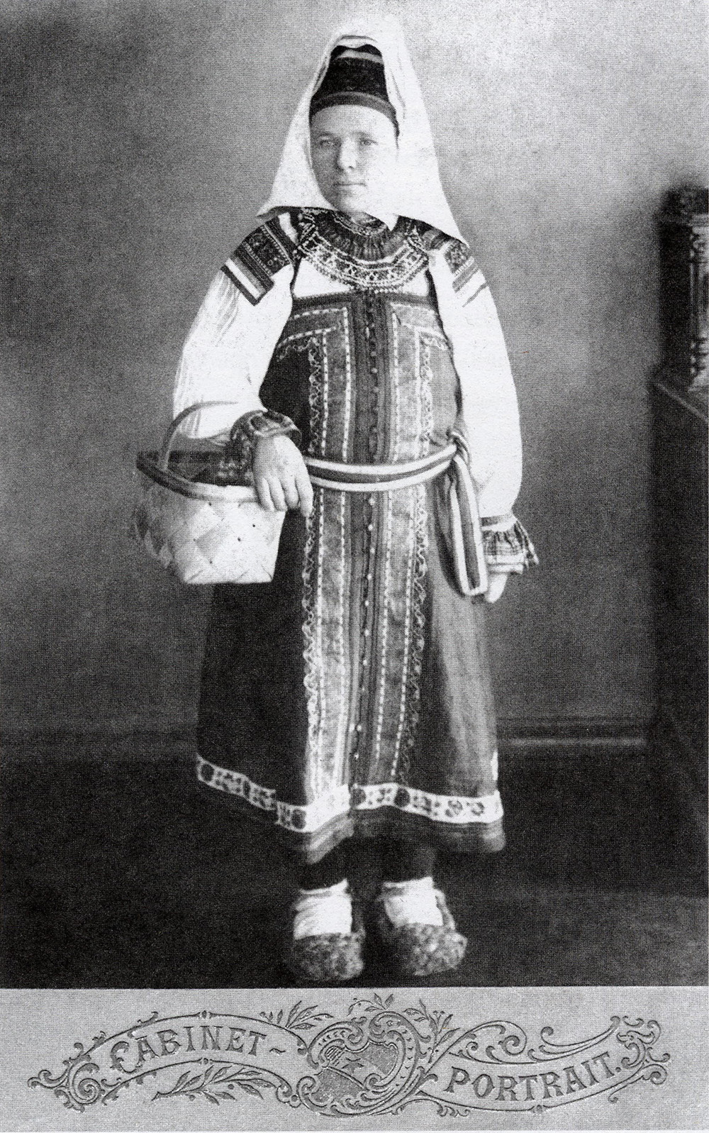 Национальный костюм тверских Карел