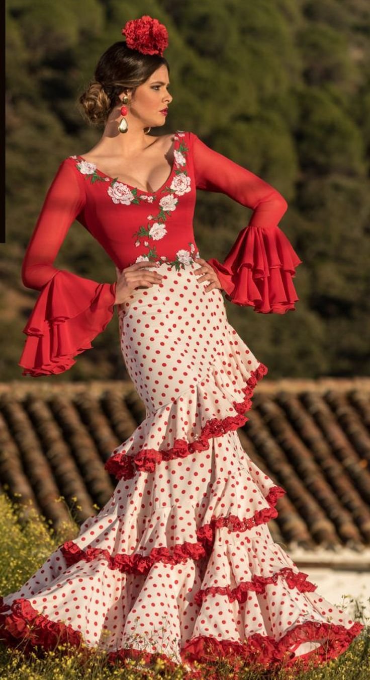 Испанский национальный костюм Андалузия