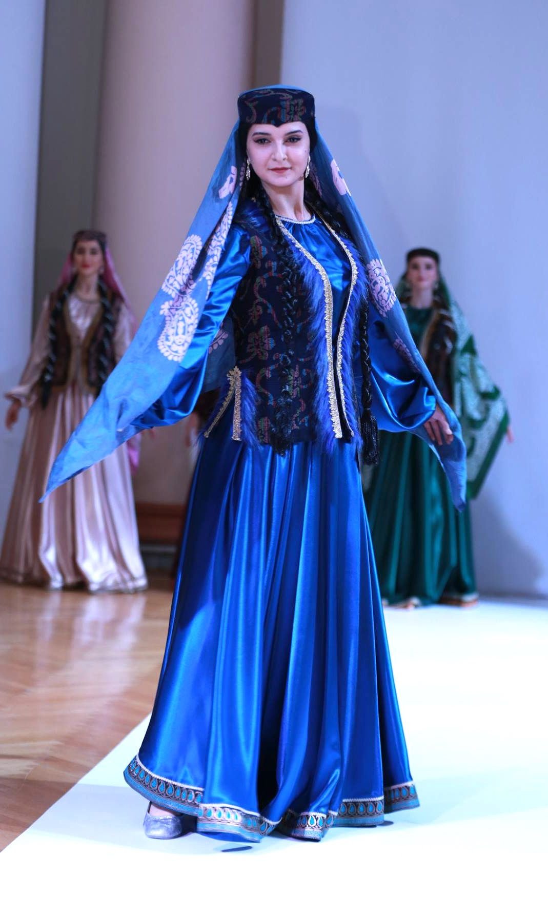 Азейбарджан национальный костюм