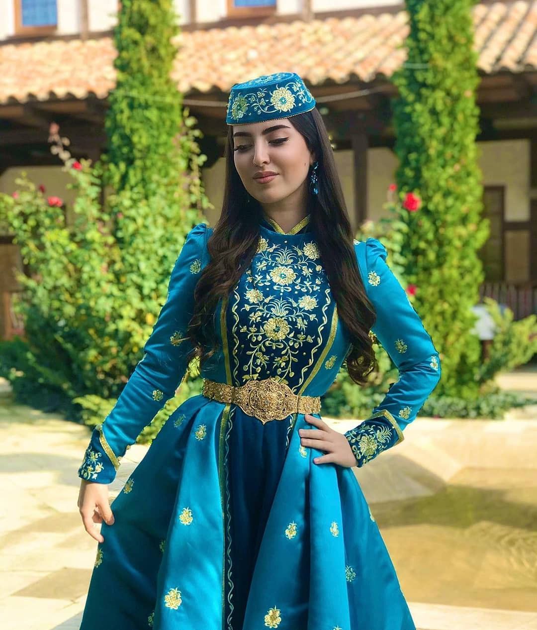 Национальный костюм крымских татар