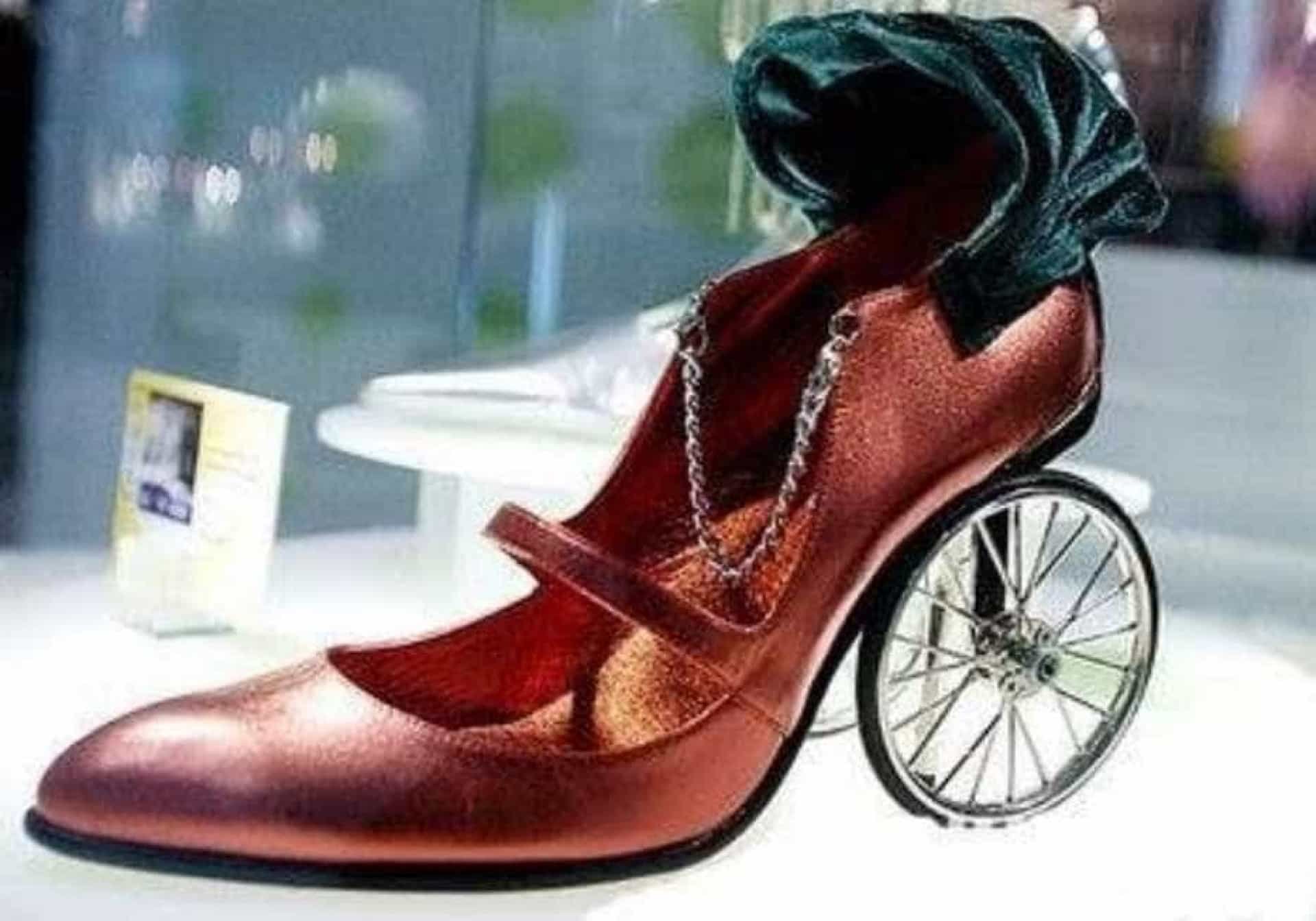 Необычная обувь