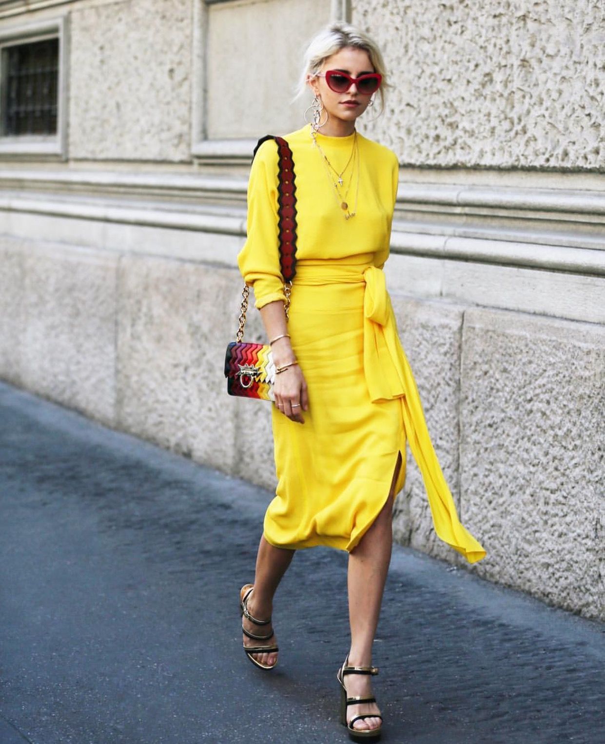 Желтая Одежда Фото