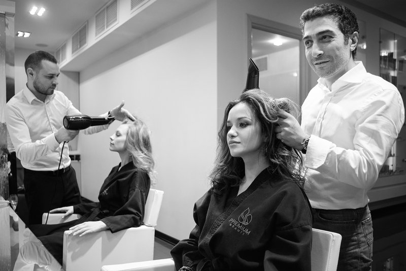 Мужчины- парикмахеры женские в Феодосии