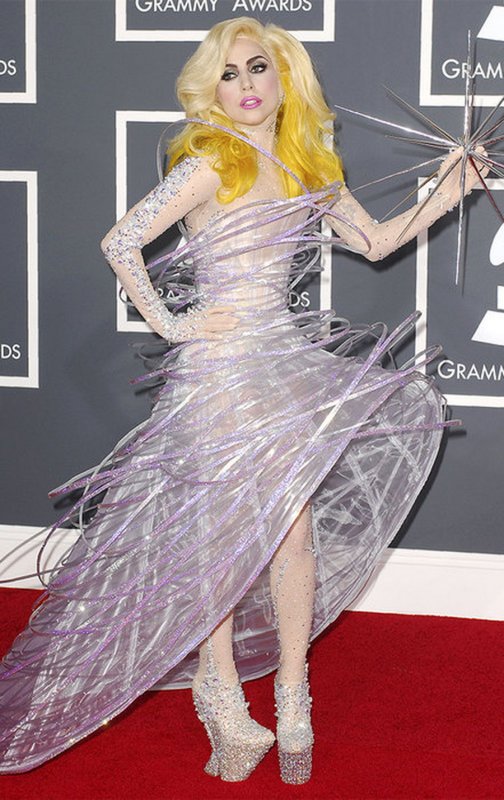 Lady Gaga в платье