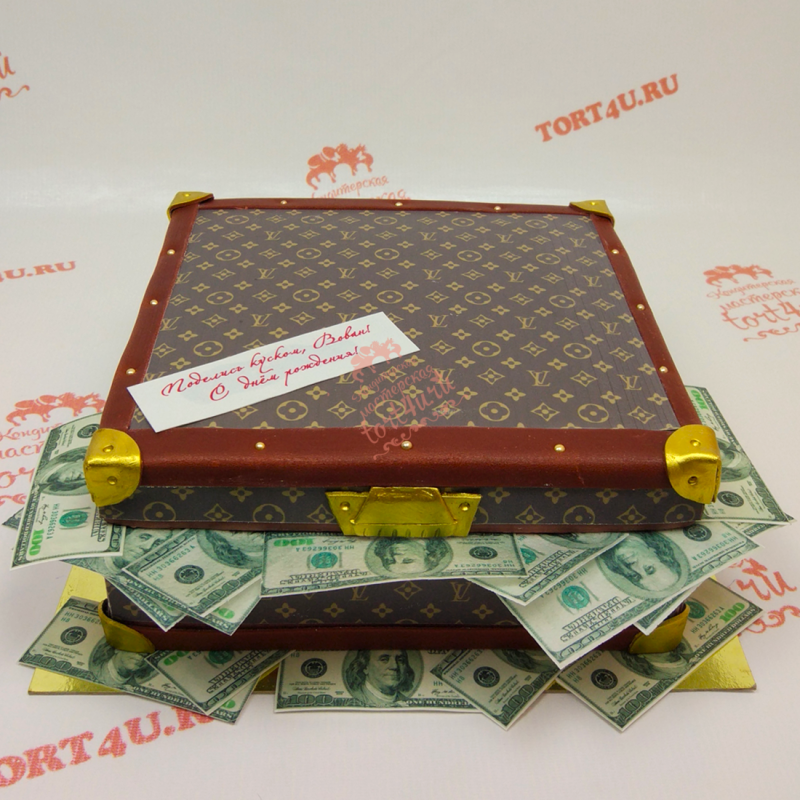 Торт чемодан с деньгами кремовый