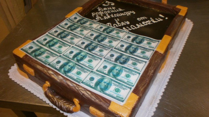 Торт с секретом внутри деньги