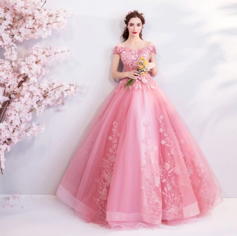 Розовое свадебное платье
